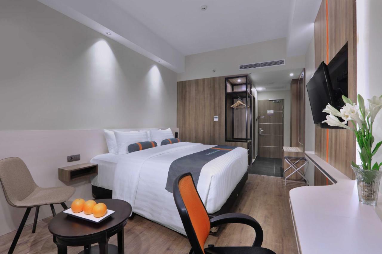 Harper Wahid Hasyim Medan By Aston Otel Dış mekan fotoğraf