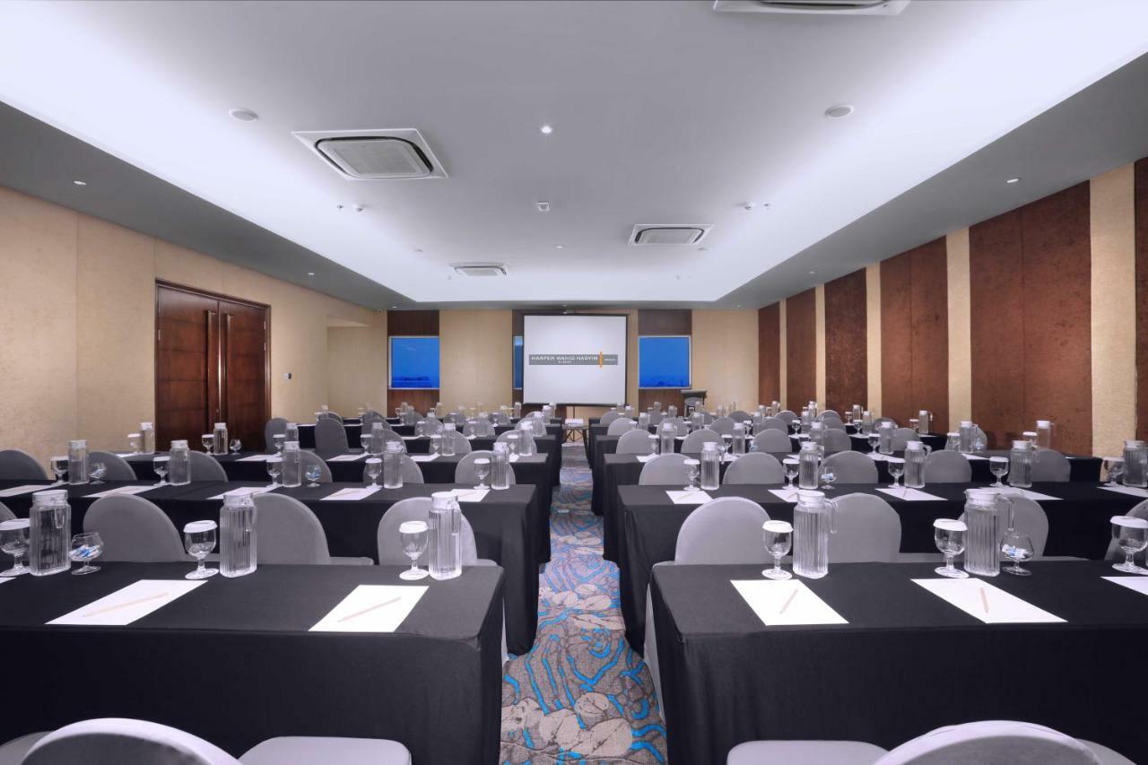Harper Wahid Hasyim Medan By Aston Otel Dış mekan fotoğraf