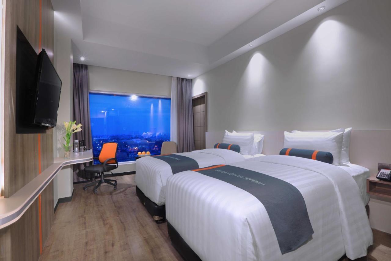 Harper Wahid Hasyim Medan By Aston Otel Dış mekan fotoğraf